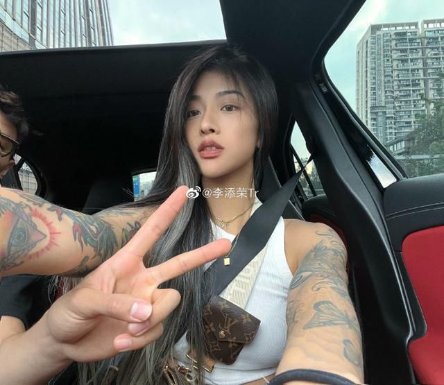 编剧的年轻妻子