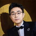 打屁股外网
